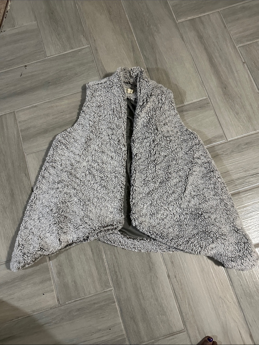 Cozy Gray Sherpa Vest - Women's Sleeveless Jacket - Picture 2 of 5
